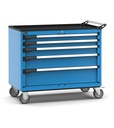[M52R070C0103104] Armadio con ruote con 5 cassetti 2x75 1x100 1x150 1x200 Master – H 922 mm – 1083 × 594 × 922 mm (54×27 EH), Blu (RAL 5012)